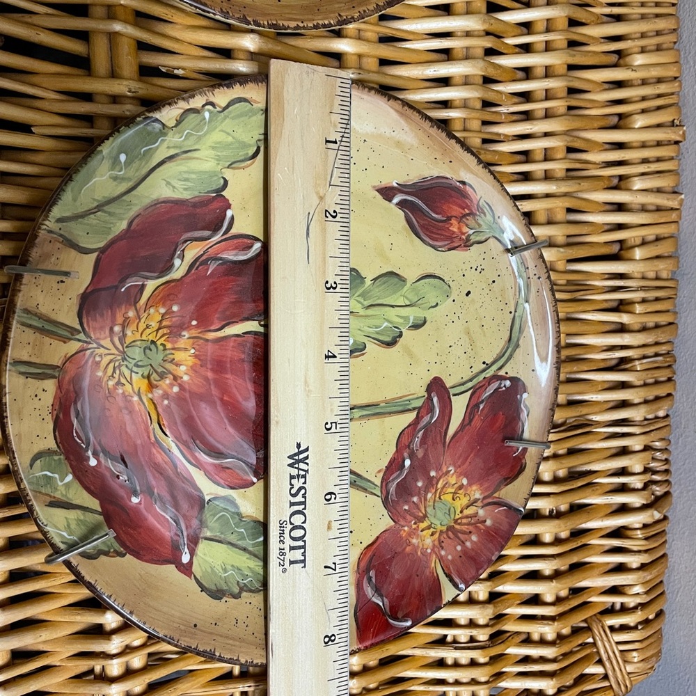 Two Accent Plates